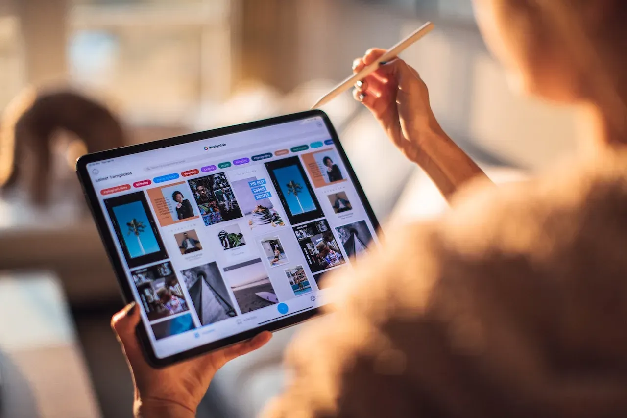 Nurturing prospects PME : du curieux au client signé en 30 jours (méthode 2026)